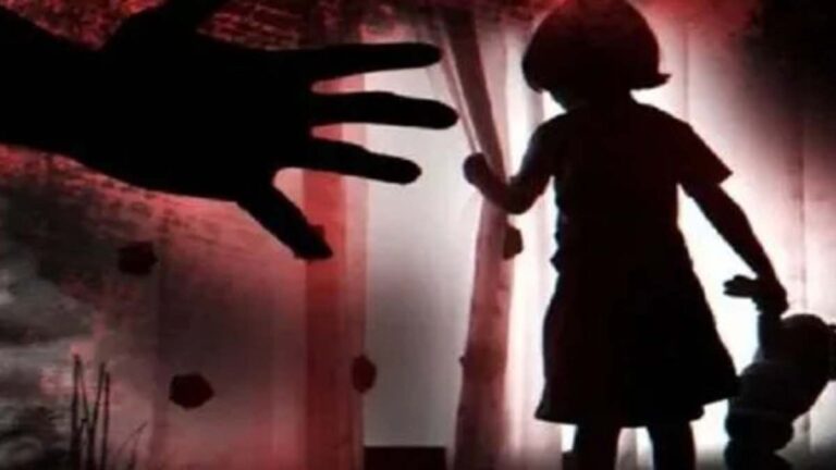 सौतेला पिता बना हैवान! 2 साल की मासूम से किया दुष्कर्म, पुलिस ने किया गिरफ्तार