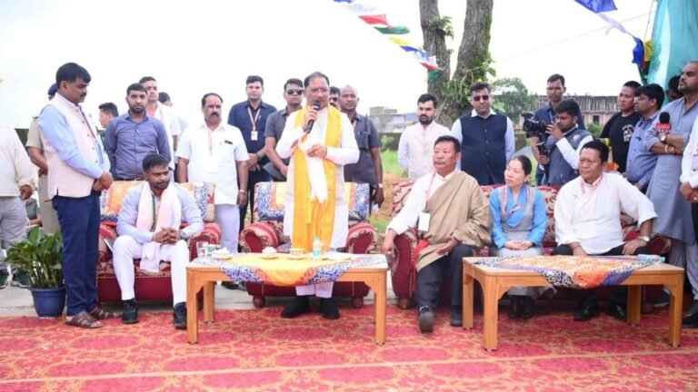 मुख्यमंत्री विष्णु देव साय ने मैनपाट में बुद्ध प्रतिमा का किया अनावरण, तिब्बती समाज की मांग पर की बड़ी घोषणाएं