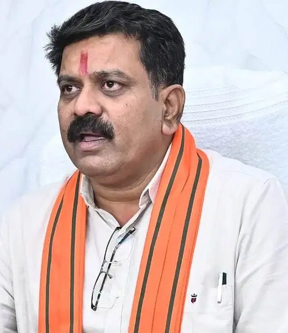 सरेंडर नक्सलियों को छत्तीसगढ़ सरकार ने दी बड़ी सौगात, नसबंदी करवाने वालों के घर गूंजेगी टेस्ट ट्यूब बेबी की ‘किलकारियां’