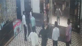ढाबे में शराब पीने से मना करने पर शराबियों ने संचालक को पीटा, FIR दर्ज
