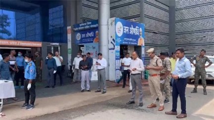 प्रेशर IED के चपेट में आने से दो जवान हुए घायल, एयरलिफ्ट कर लाया जाएगा रायपुर