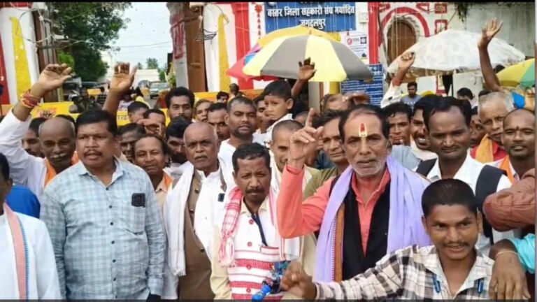 बस्तर दशहरा में रथ परिक्रमा को लेकर विवाद : 60 साल पुरानी परंपरा को फिर शुरू करने की मांग