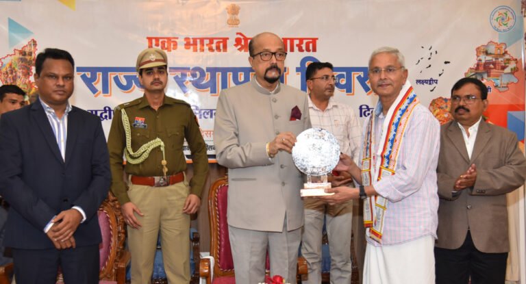 राज्यों की विविधताओं को राष्ट्रीय एकता एक सूत्र में पिरोती है – राज्यपाल श्री डेका